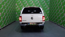 Load image into Gallery viewer, VOLKSWAGEN AMAROK 2.0 BiTDI 180 HIGHLINE 4x4